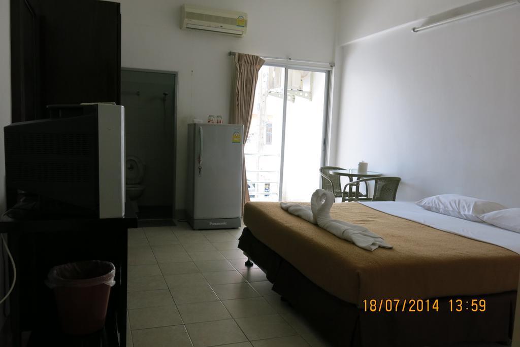 Ekkamon Apartment Phuket Exterior photo